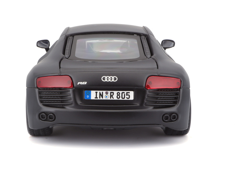 Maisto Audi R8 1:24 černá matná