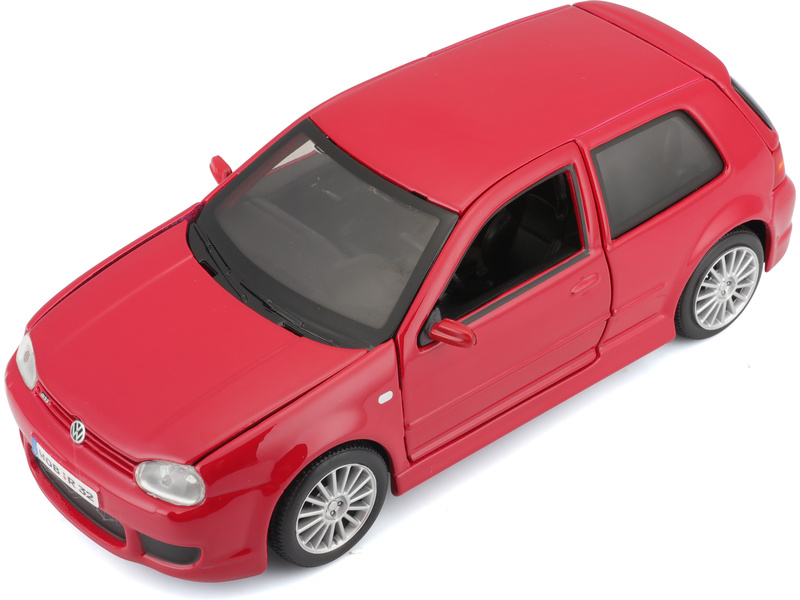 Maisto Volkswagen Golf R32 1:24 červená