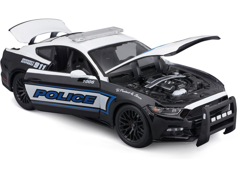 Maisto Ford Mustang GT 2015 1:18 černo-bílá