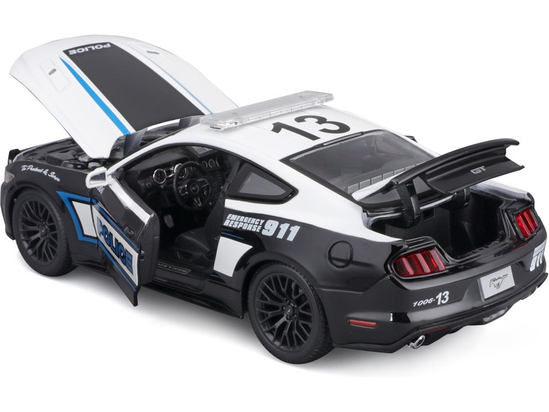 Maisto Ford Mustang GT 2015 1:18 černo-bílá