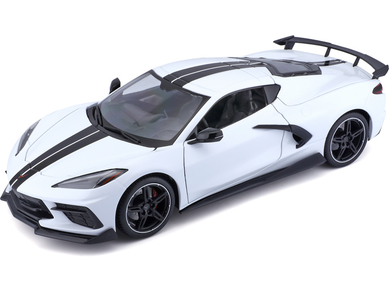 Maisto Chevrolet Corvette Stingray Coupe 2020 1:18 bílá