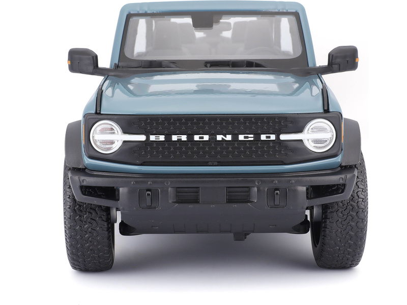 Maisto Ford Bronco Badlands 2021 1:18 modrá