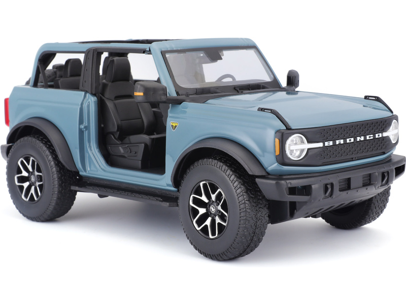 Maisto Ford Bronco Badlands 2021 1:18 modrá