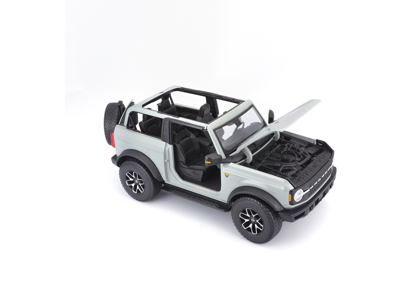 Maisto Ford Bronco Badlands 2021 1:18 kaktusově šedá