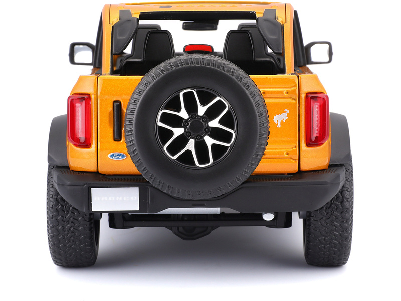 Maisto Ford Bronco Badlands 2021 1:18 oranžová