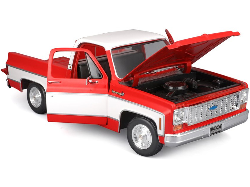 Maisto Chevrolet C10 Cheyenne Super 1:18 1974 červeno-bílá