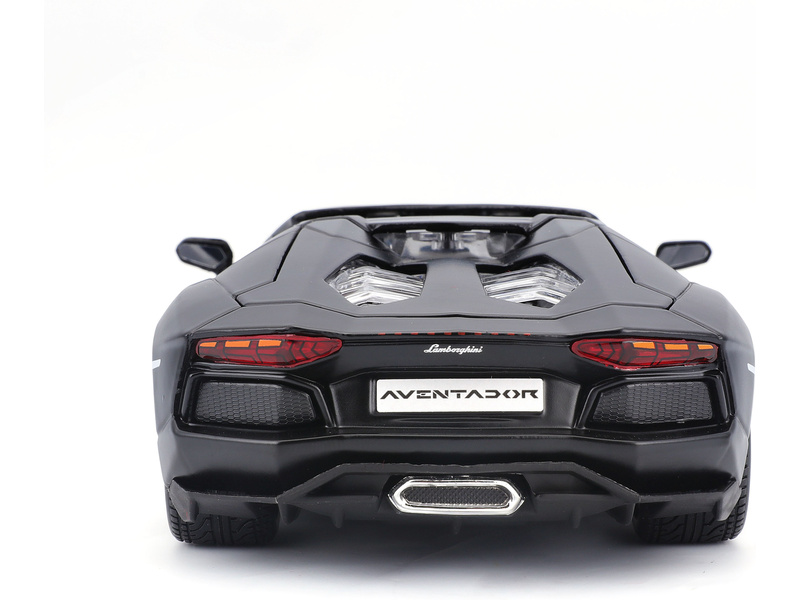 Maisto Lamborghini Aventador LP 700-4 Roadster 1:24