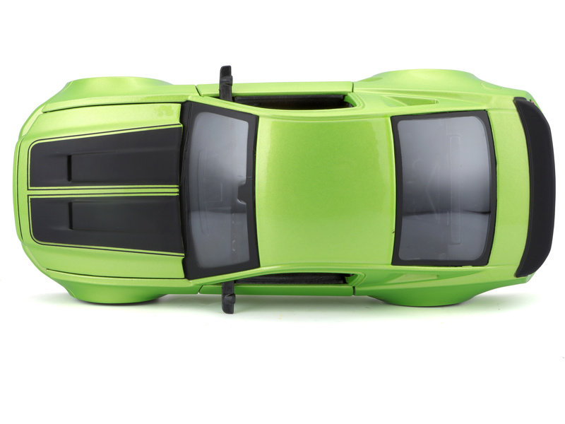 Maisto Ford Mustang Street Racer 2014 1:24 matná zelená