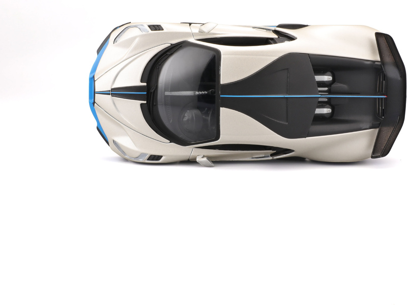 Maisto Bugatti Divo 1:24 bílá metalíza
