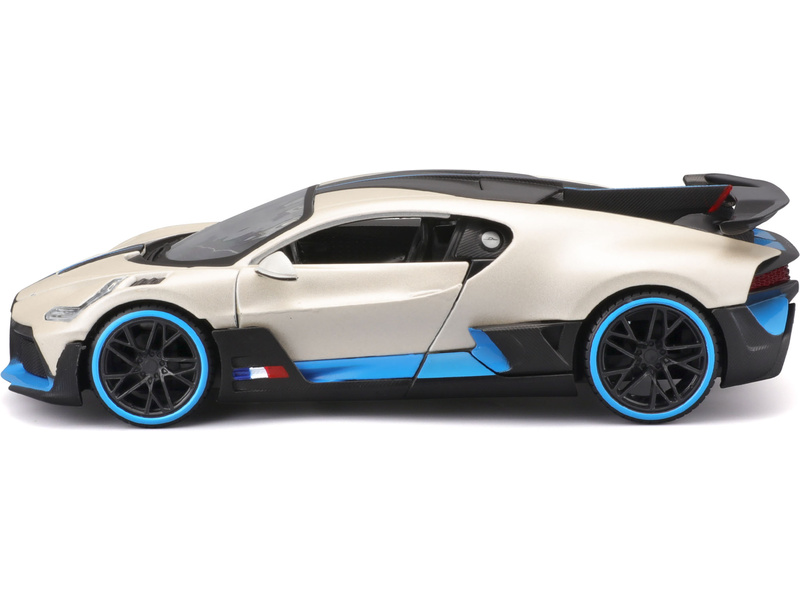 Maisto Bugatti Divo 1:24 bílá metalíza