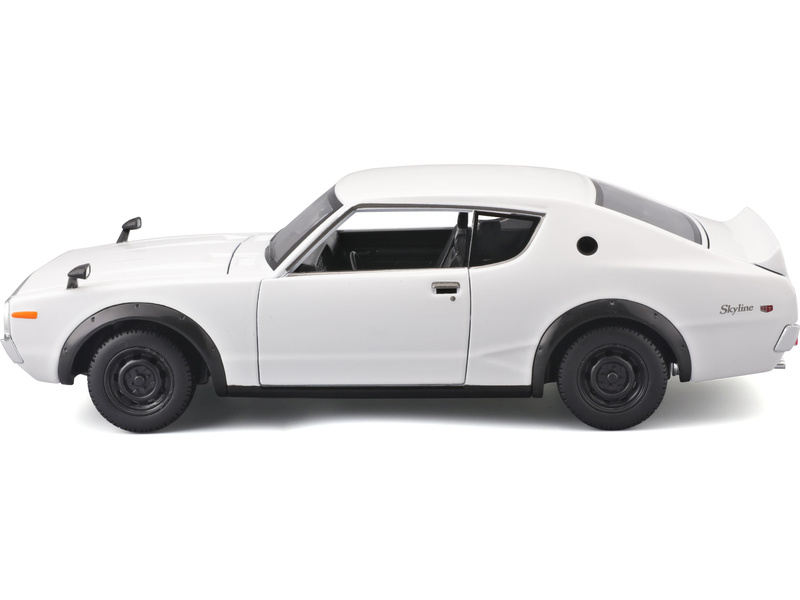 Maisto Nissan Skyline 2000GT-R KPGC110 1973 1:24