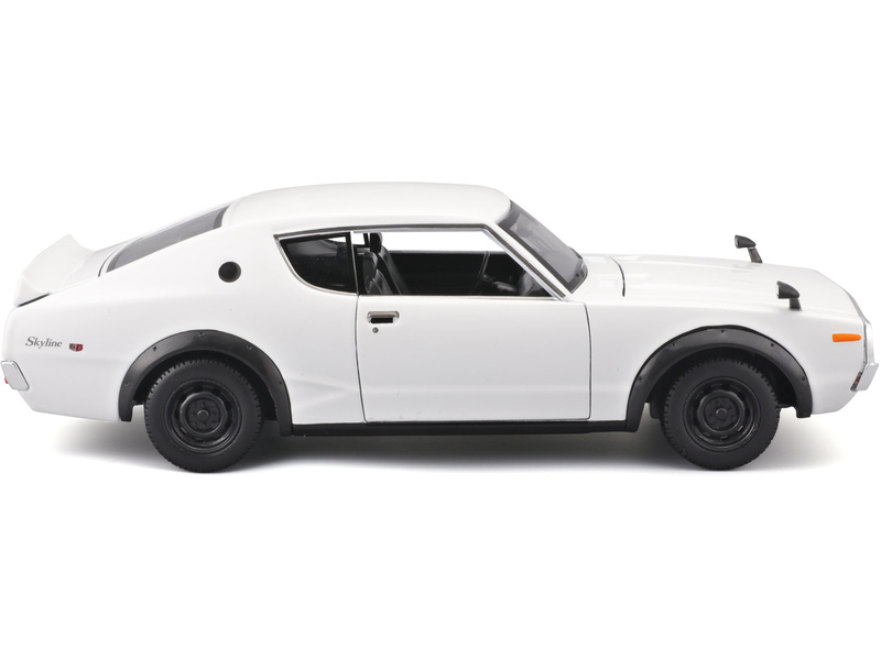 Maisto Nissan Skyline 2000GT-R KPGC110 1973 1:24