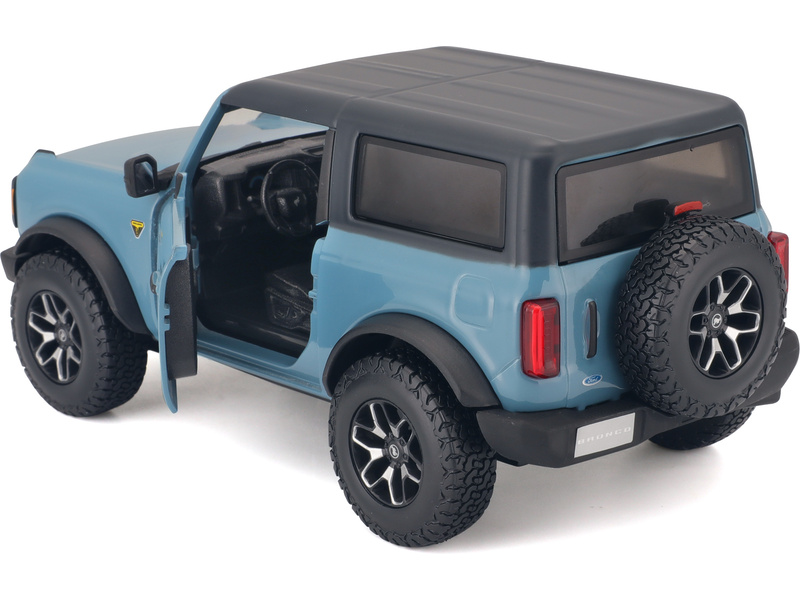 Maisto Ford Bronco 2021 1:24 modrá