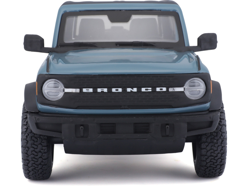 Maisto Ford Bronco 2021 1:24 modrá