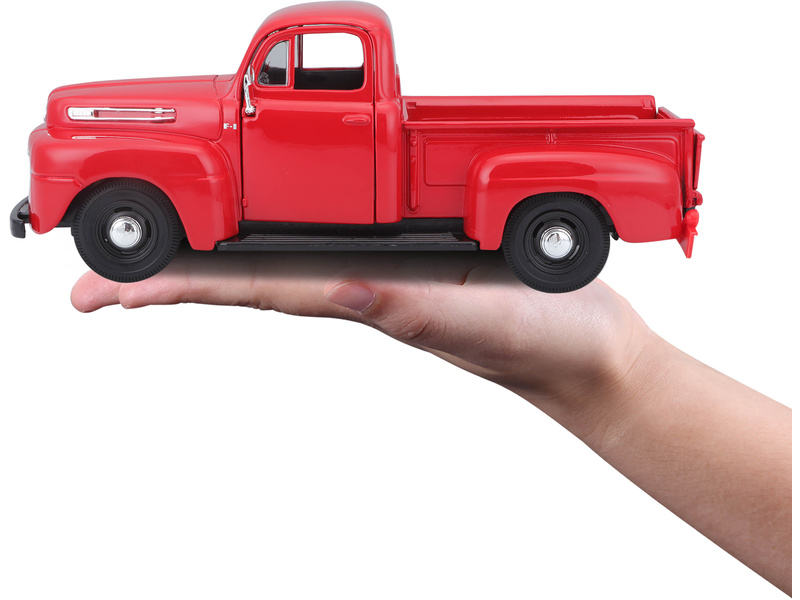 Maisto Ford F-1 Pickup 1948 1:25 červená