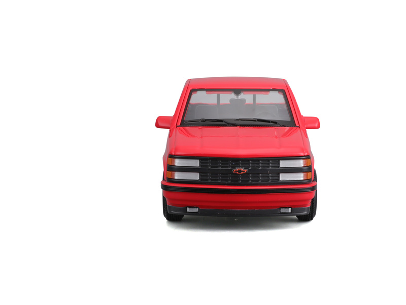 Maisto Chevrolet 454 SS Pick-up 1993 1:24