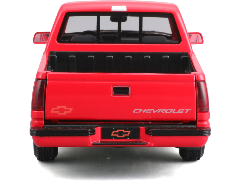 Maisto Chevrolet 454 SS Pick-up 1993 1:24