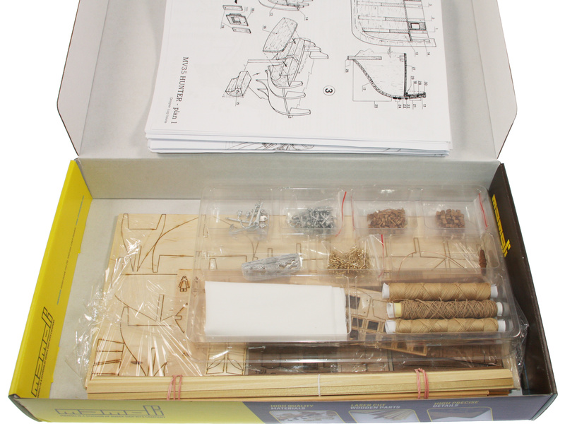 MAMOLI Hunter kutr 1:72 kit