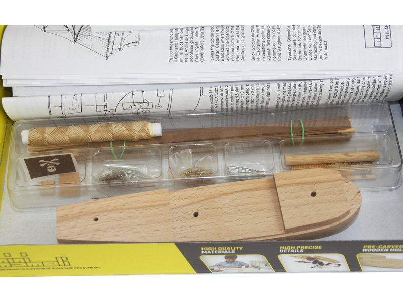 MINI MAMOLI Captain Morgan 1:135 kit