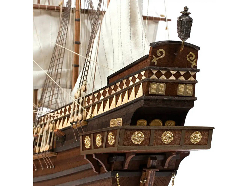 OCCRE Buccaneer pirátská loď 1:100 kit