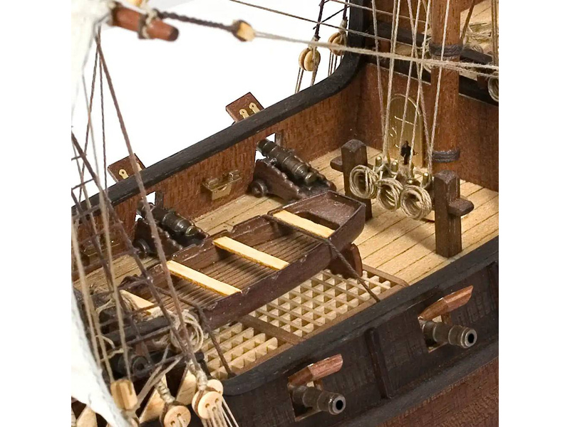 OCCRE Buccaneer pirátská loď 1:100 kit