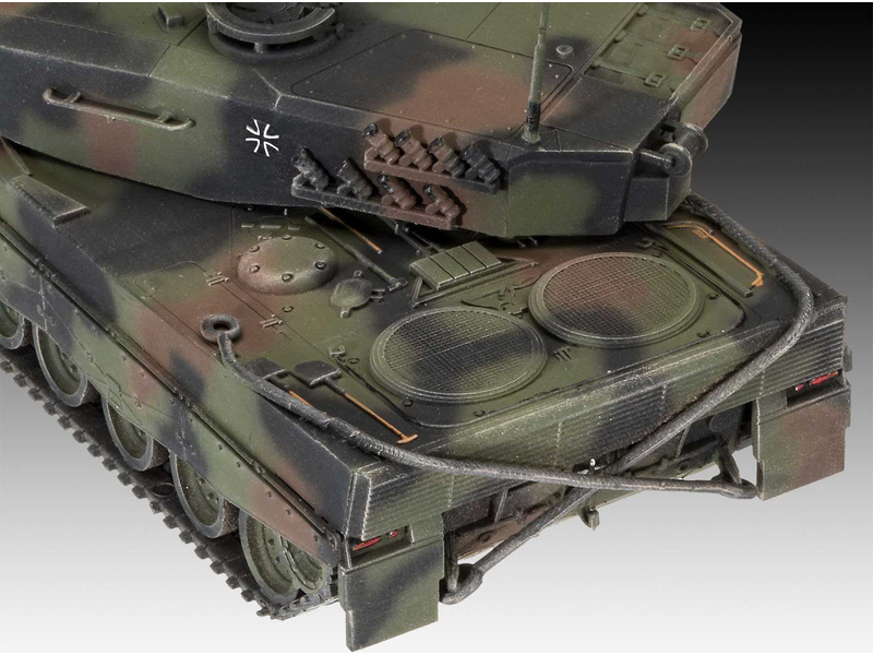 Revell SLT 50-3 Elefant a Leopard 2A4 (1:72)