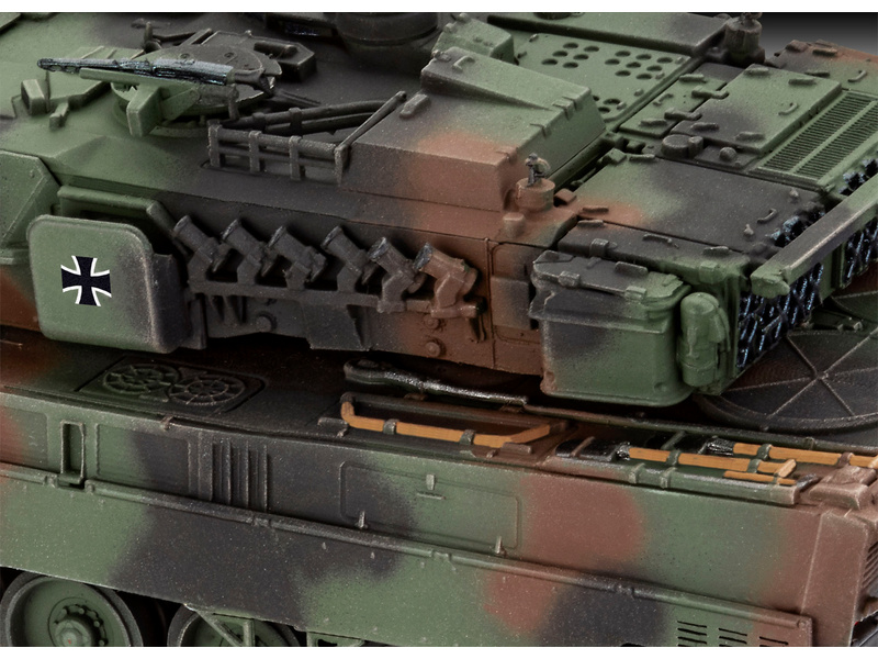 Revell Leopard 2 A7V (1:72)