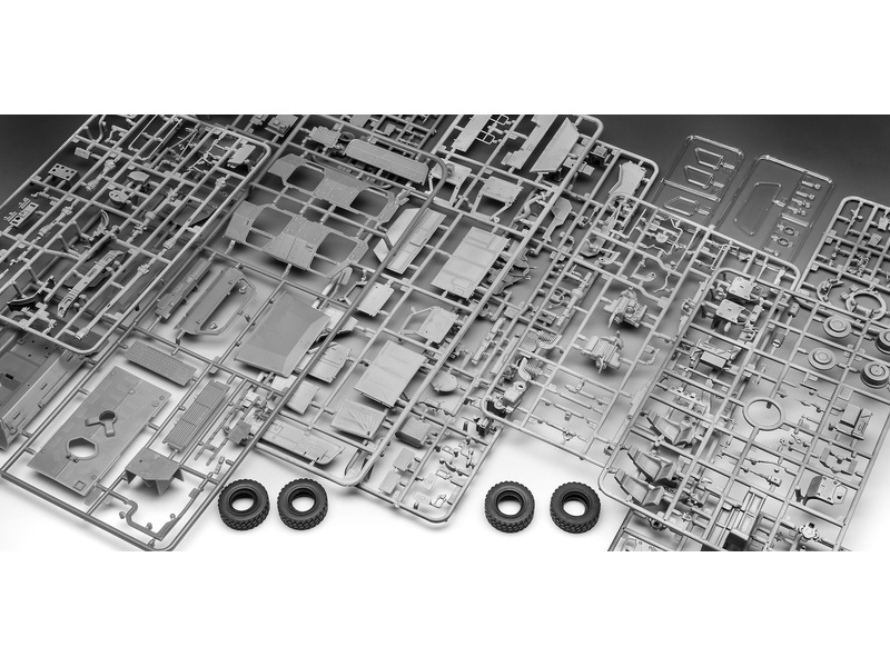 Revell Dingo 2 GE A3.3 PatSi (1:35)