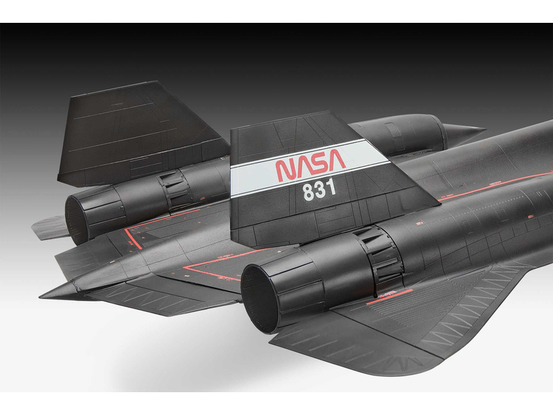 Revell Lockheed SR-71B Blackbird (1:48)