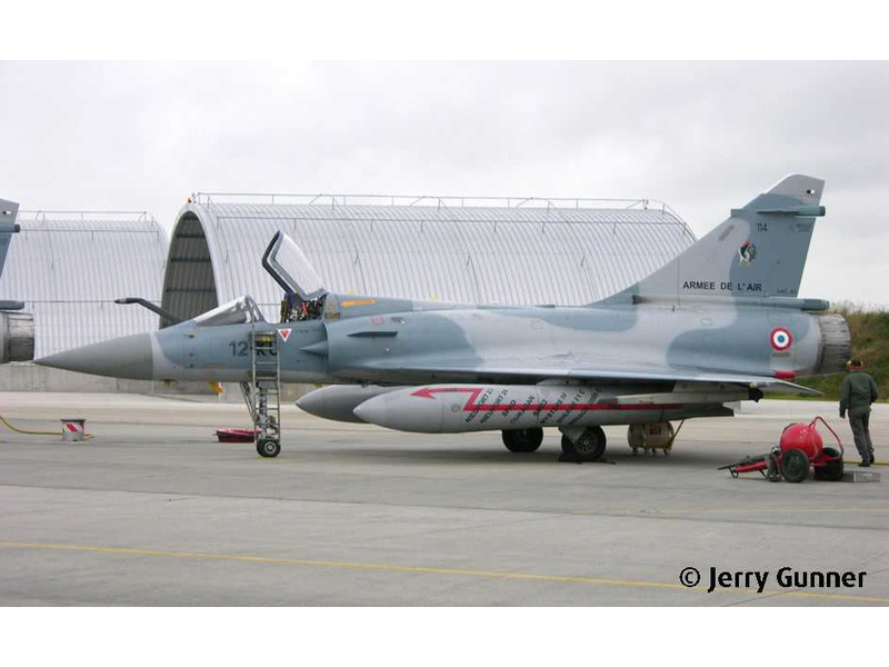 Revell Dassault Mirage 2000C (1:48)