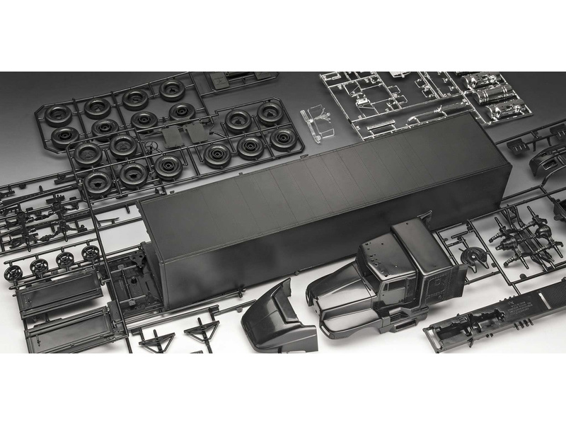 Revell AC/DC Tour Truck Power Up (1:32)