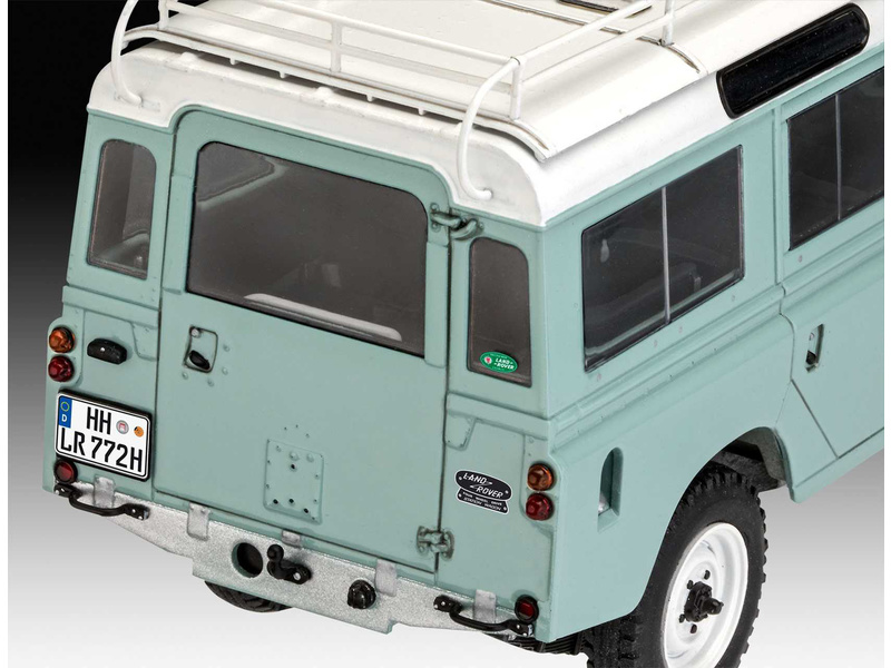 Revell Land Rover Series III (1:24) (sada)