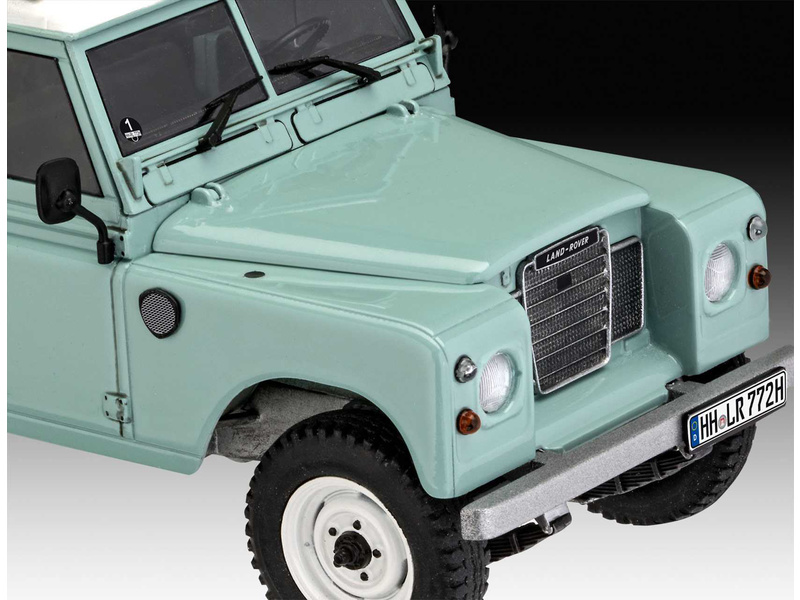 Revell Land Rover Series III (1:24) (sada)