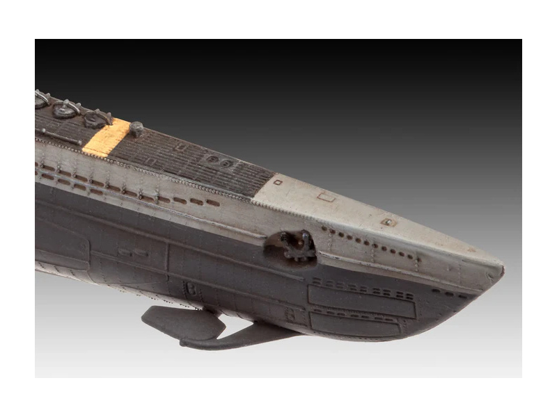 Revell German Submarine Type VII C/41 (1:350) (starter set)