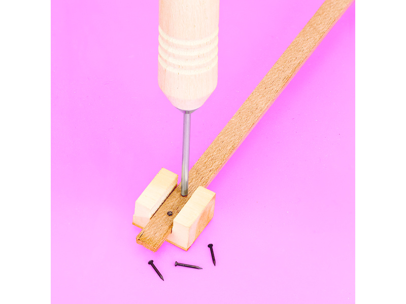 Modelcraft zatloukač hřebíků, ocelové hřebíky 0,7x6mm (100ks)