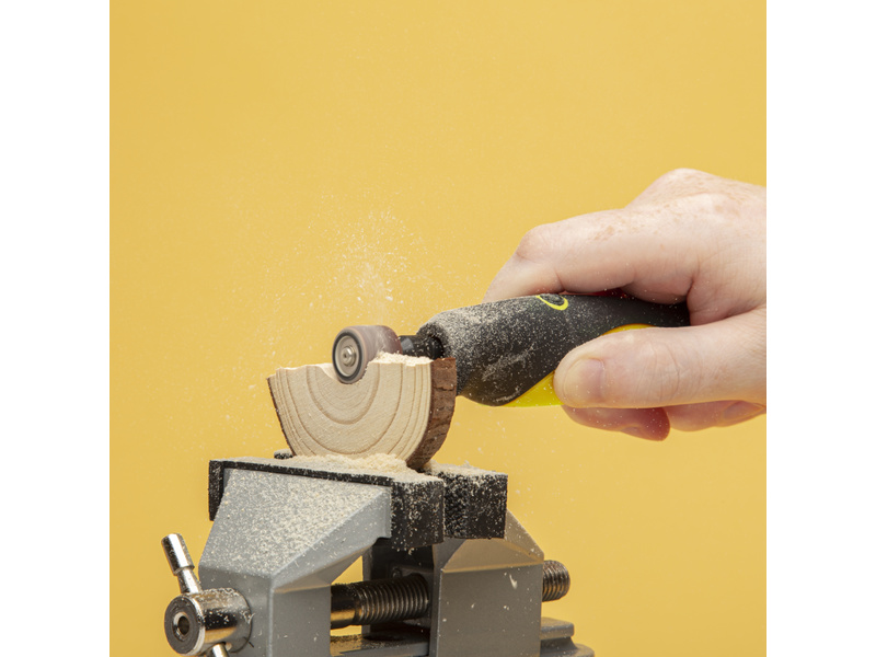 Rotacraft vrtací frézka RC18X se 75 nástroji