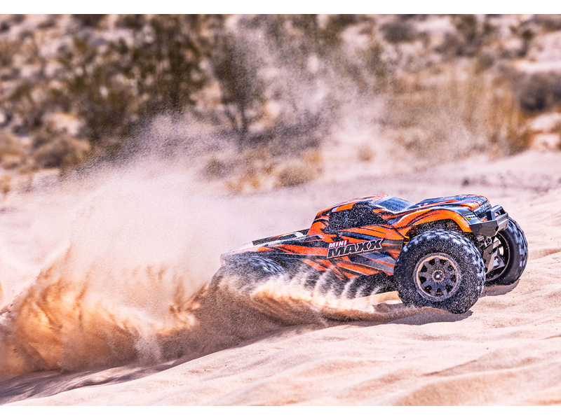 Traxxas Mini Maxx 1:12 BL-2s RTR černý,