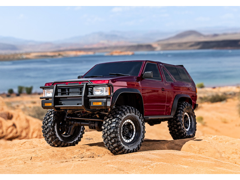 Traxxas TRX-4 Nissan Pathfinder 1988 1:10 RTR červený