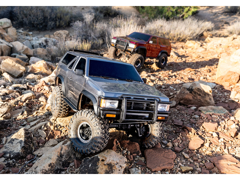 Traxxas TRX-4 Nissan Pathfinder 1988 1:10 RTR červený