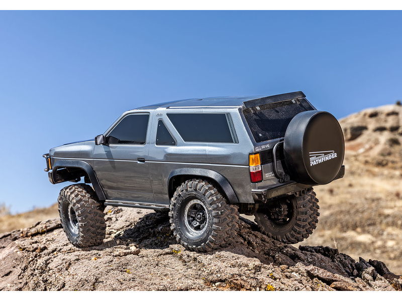 Traxxas TRX-4 Nissan Pathfinder 1988 1:10 RTR červený