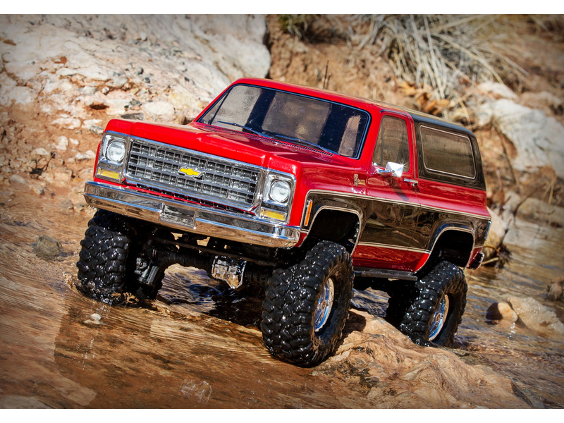 Traxxas TRX-4 Chevrolet K5 Blazer 1979 1:10 RTR černá