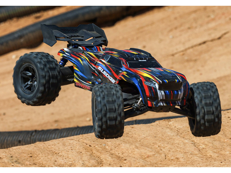 Traxxas Sledge 1:8 RTR oranžový s belted pneu,
