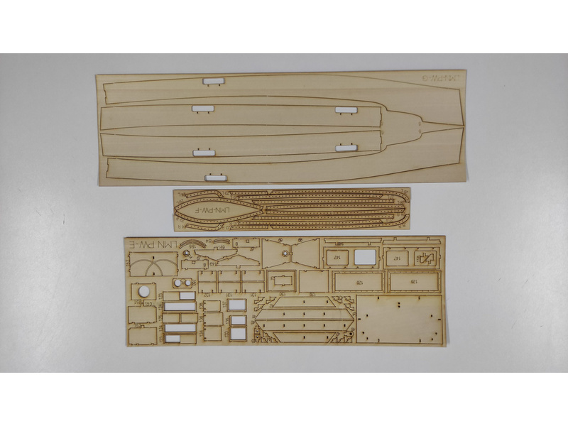 Türkmodel Liman 2 přístavní remorkér 1935 1:20 kit