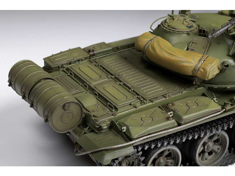 Zvezda T-62 verze 1974 - 1975 (1:35)