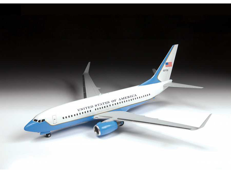 Zvezda Boeing 737-700/C-40B (1:144)