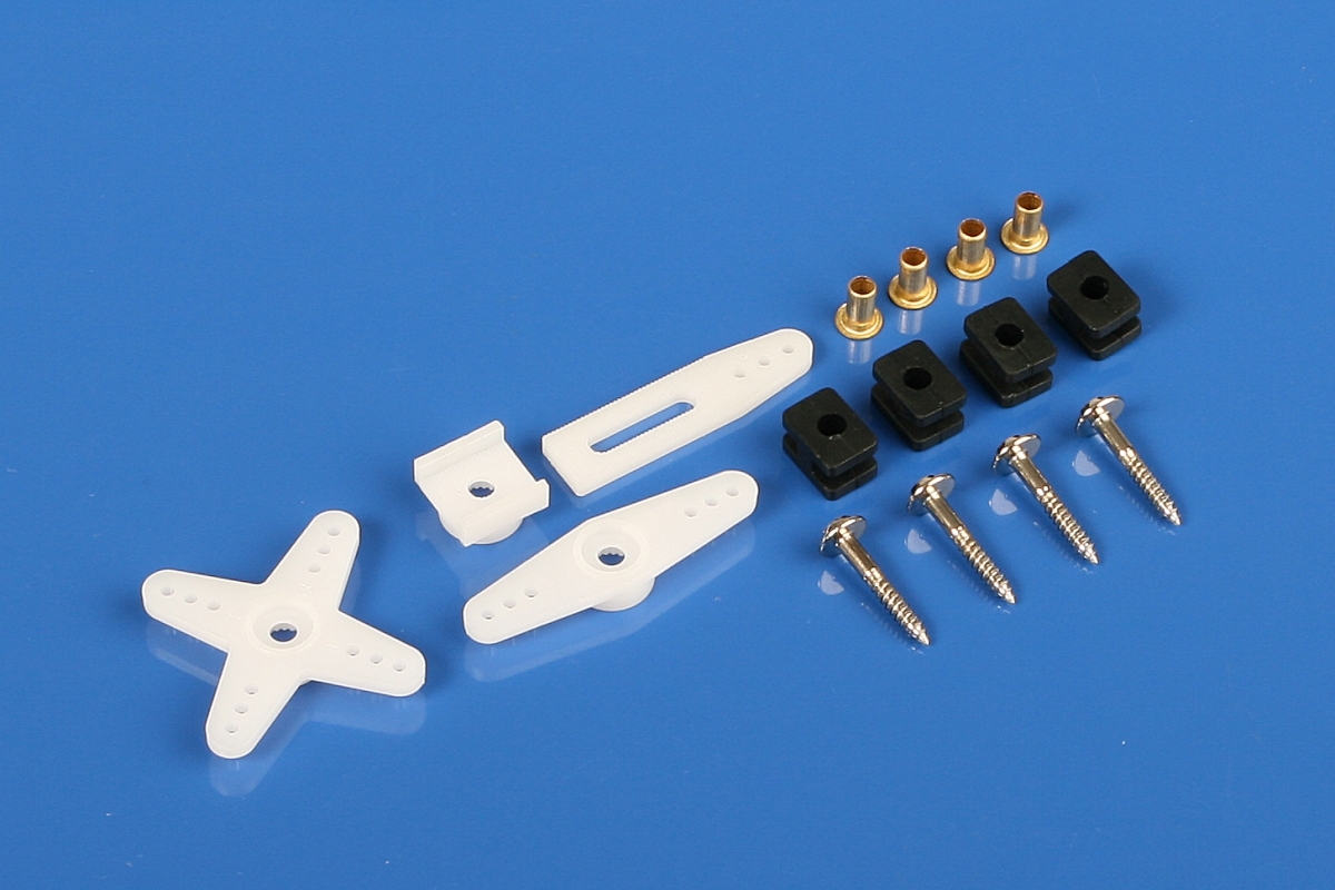 HS-485HB (6kg ; 0,18s)