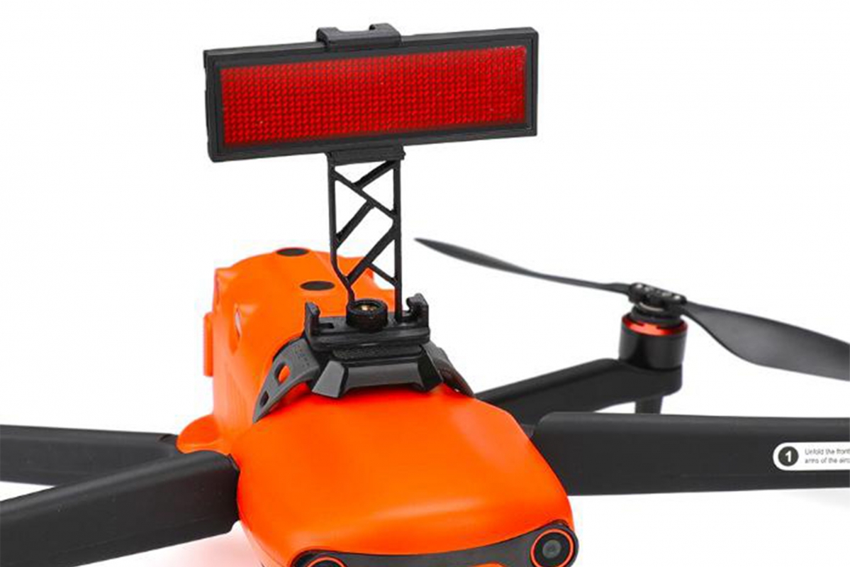 Programovatelné LED zobrazovací zařízení (vč. baterie)