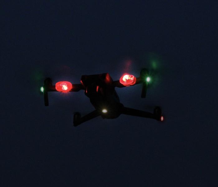 Barevné dobíjecí LED stroboskop pro drony (vč. baterie)