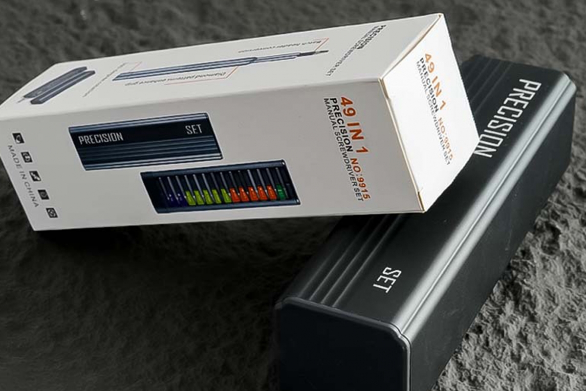 Sada šroubováků 49v1 s pouzdrem z hliníkové slitiny