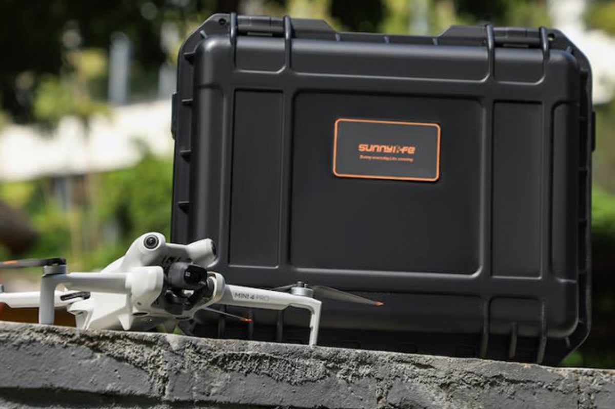 DJI Mini 4 Pro - voděodolný kufr s popruhem přes rameno